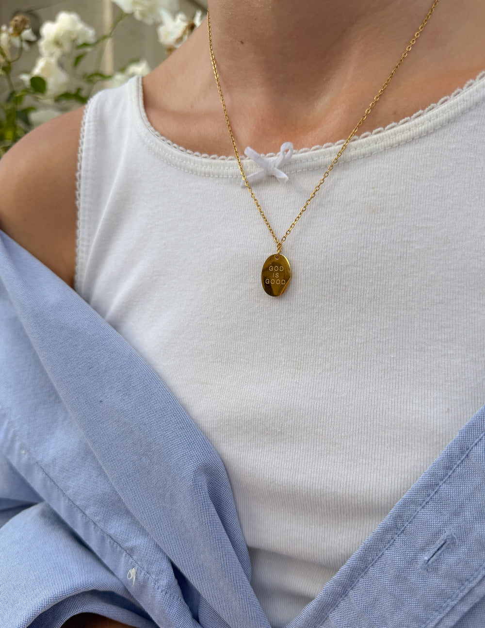 Wildflower Oval Link Necklace in Gold, Minimalist Bohemian Jewelry