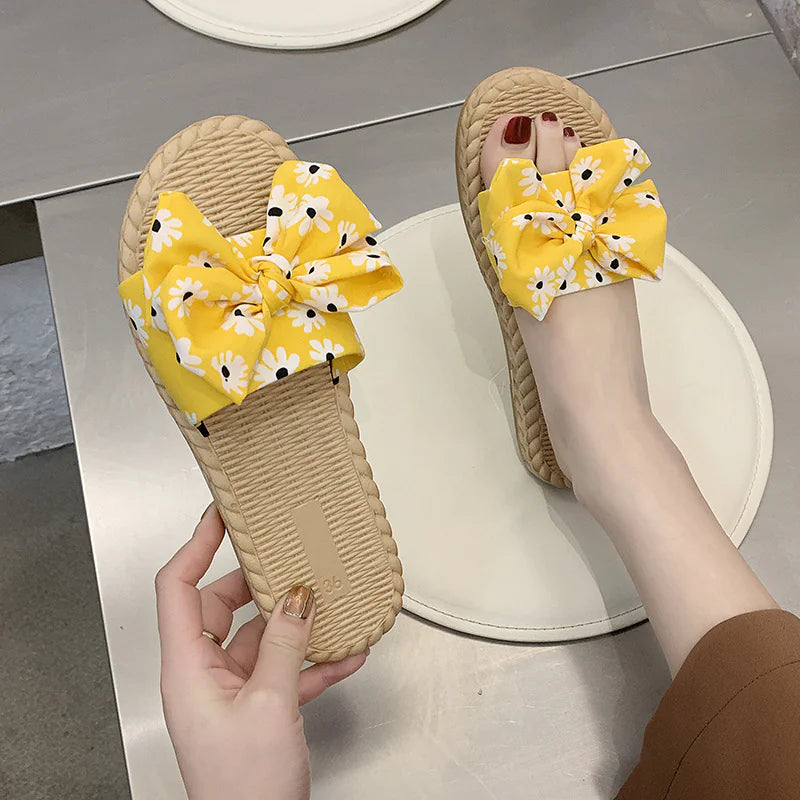 Women's Floral Bow Slip-On Flat Beach Sandals - Image 22