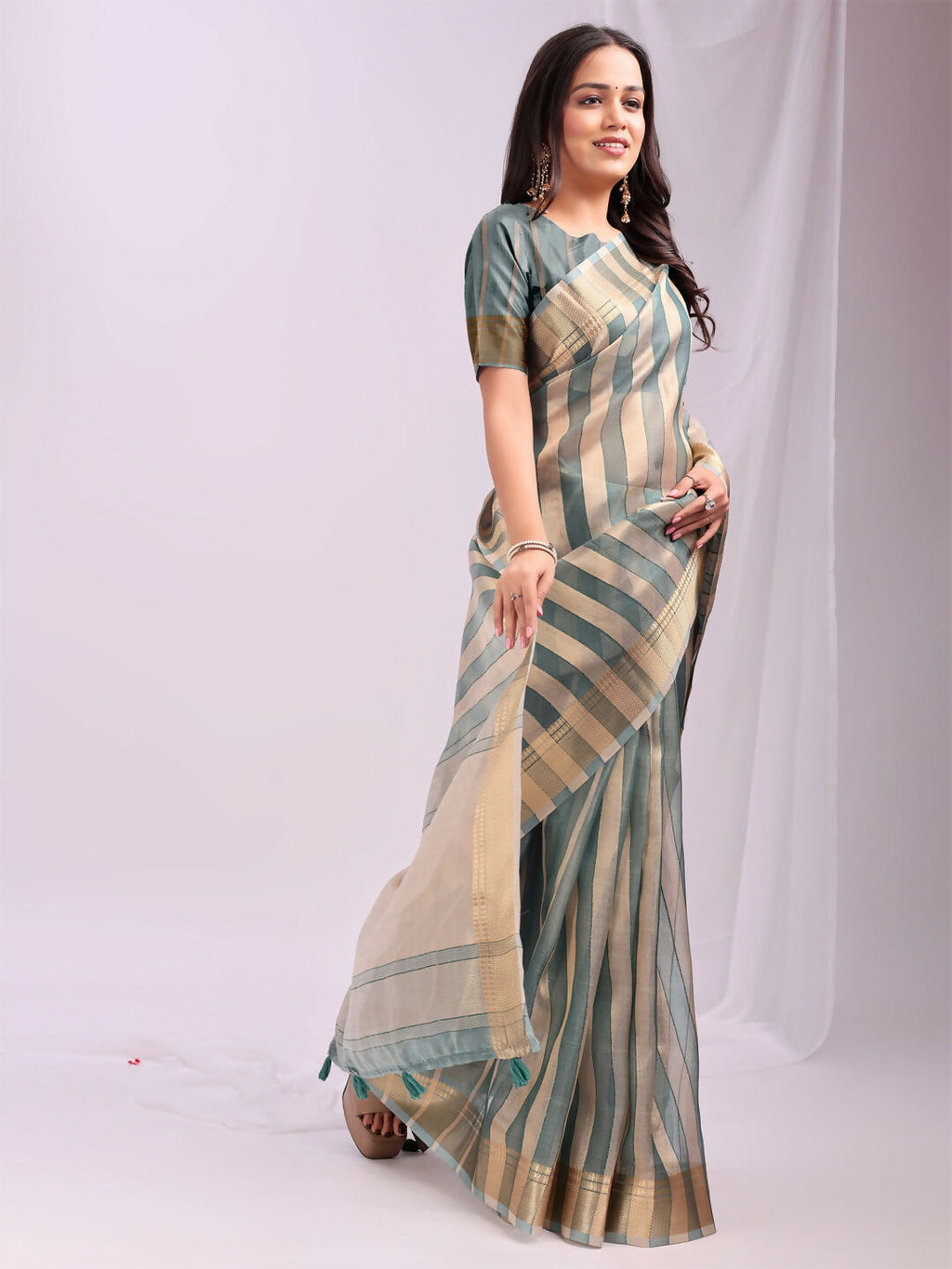 Green Organza Saree with Matching Blouse Piece