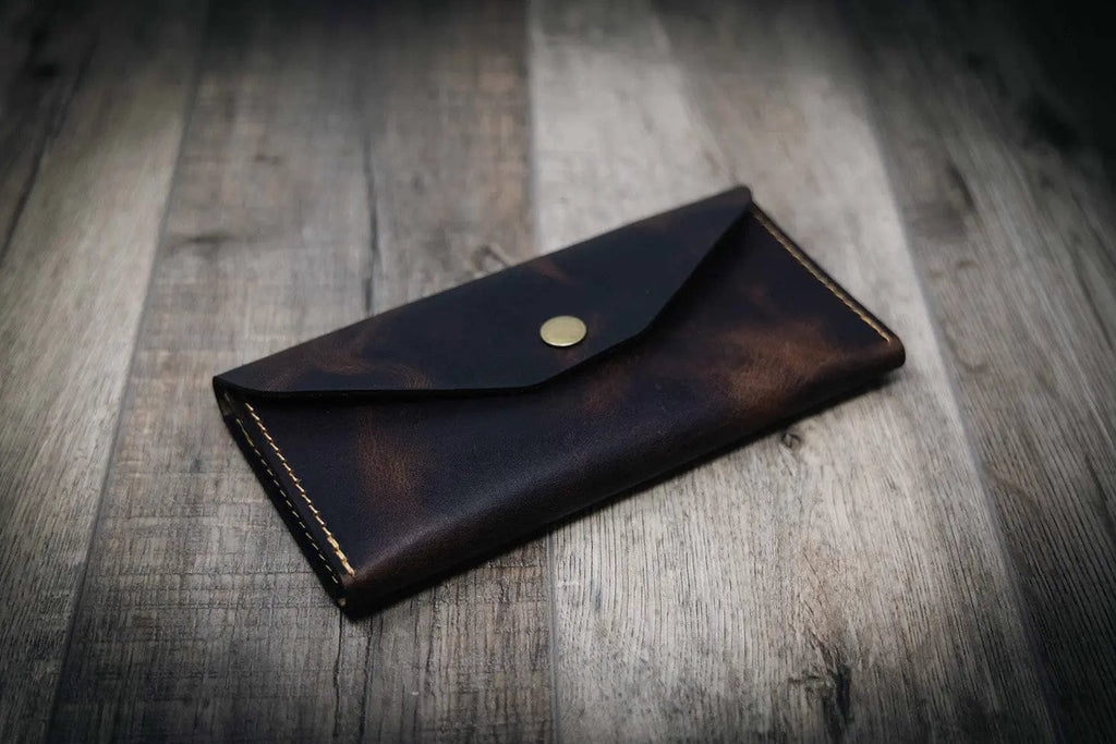 Sugar Land Clutch Wallet - Walnut