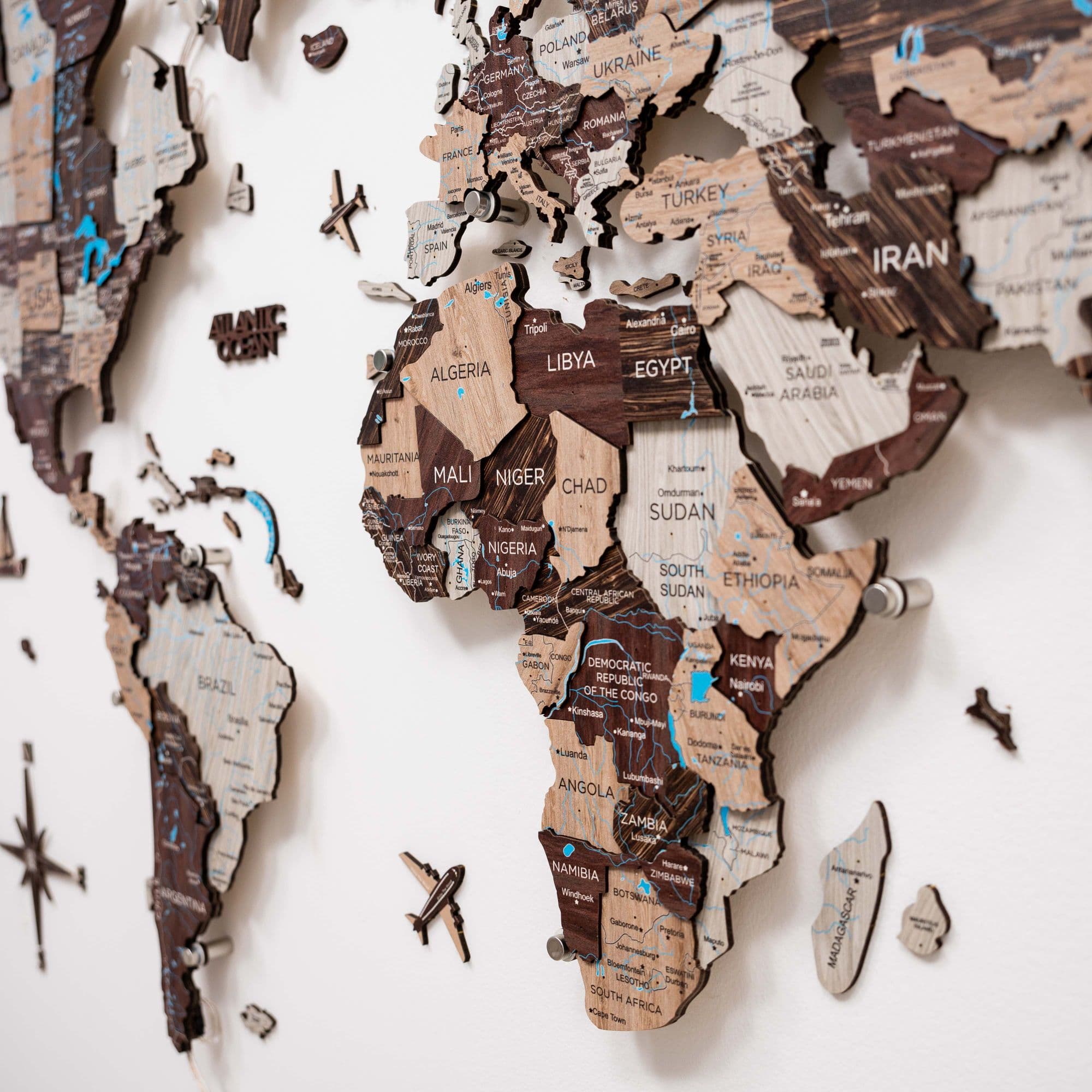 3D LED Luminous Wooden World Map 3.0 Cappuccino Wall Decor
