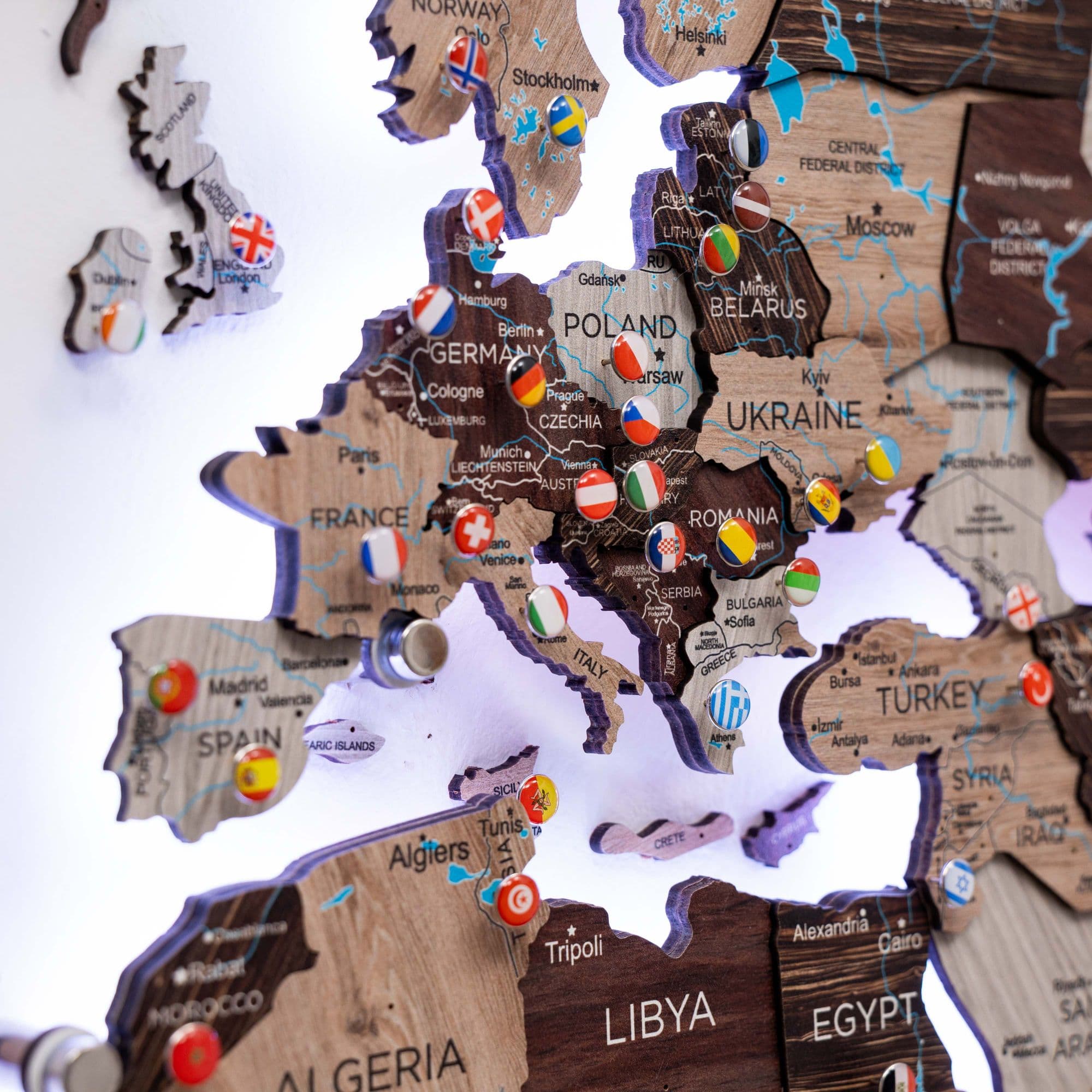 3D LED Luminous Wooden World Map 3.0 Cappuccino Wall Decor