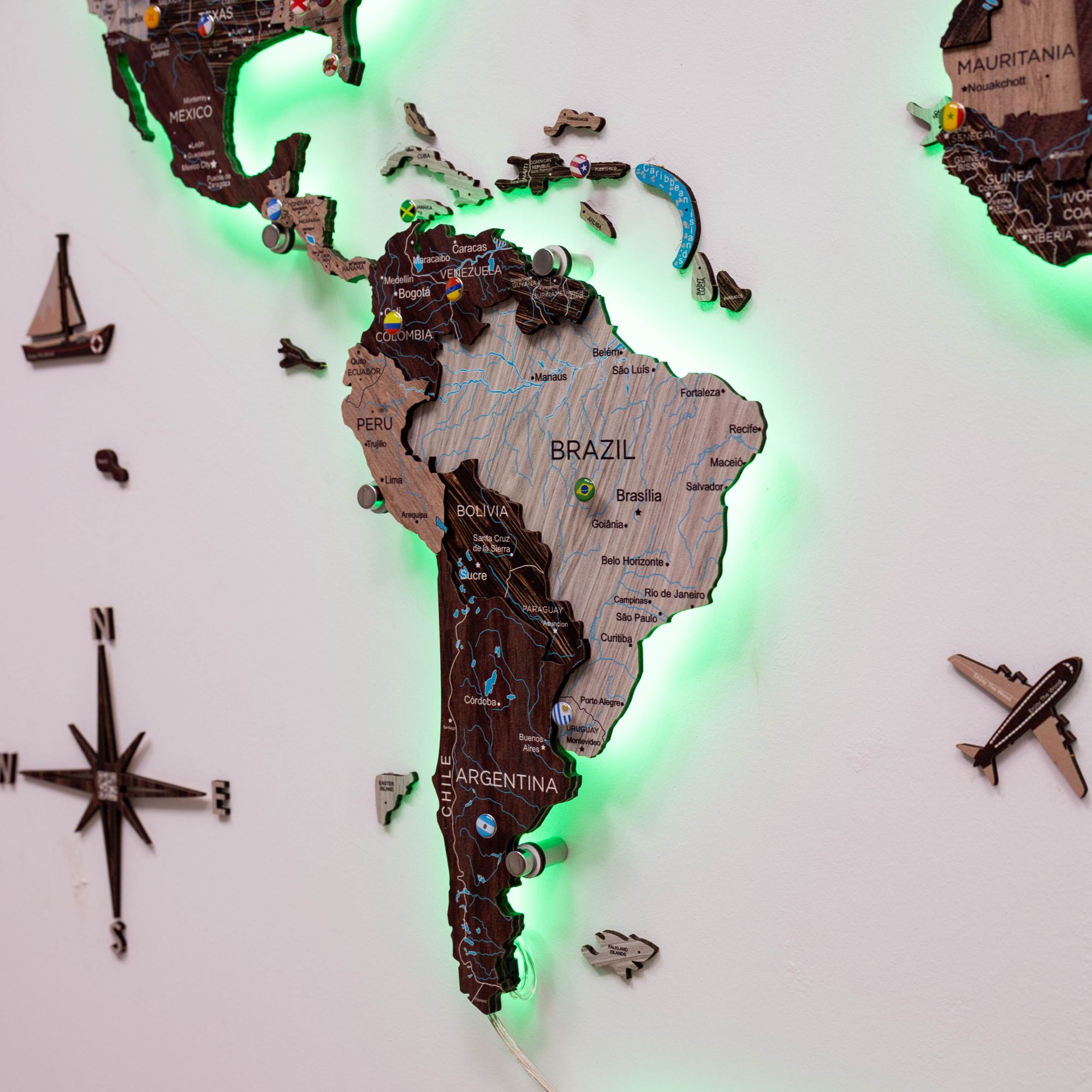 3D LED Luminous Wooden World Map 3.0 Cappuccino Wall Decor