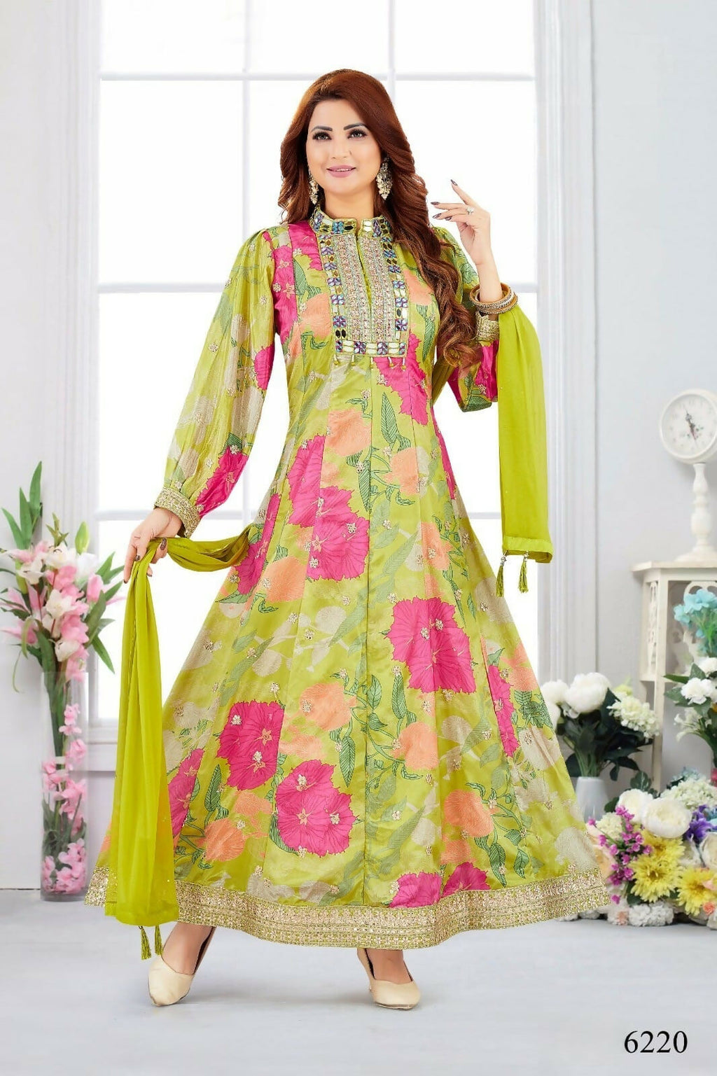 Green Chinon Silk Kurta Set with Matching Dupatta and Cotton Lining