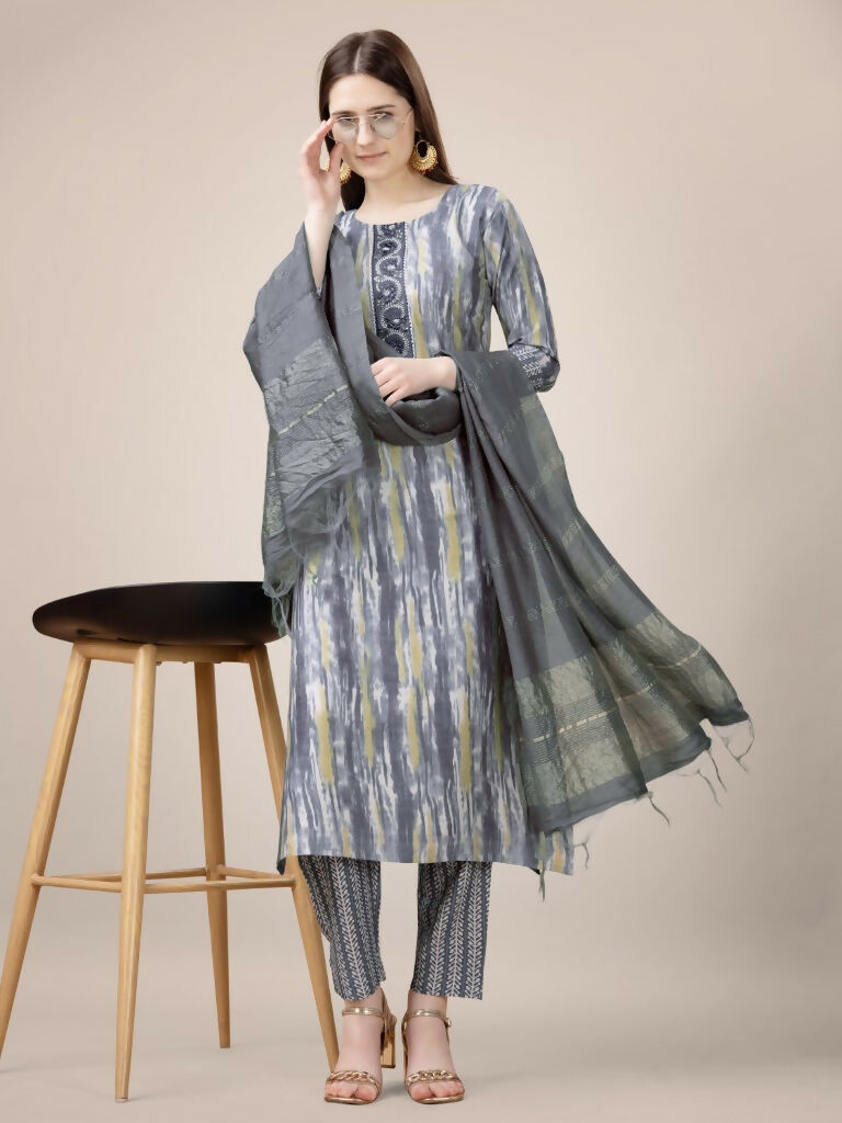 Women's Grey Rayon Printed Kurta Set with Embroidery and Lace