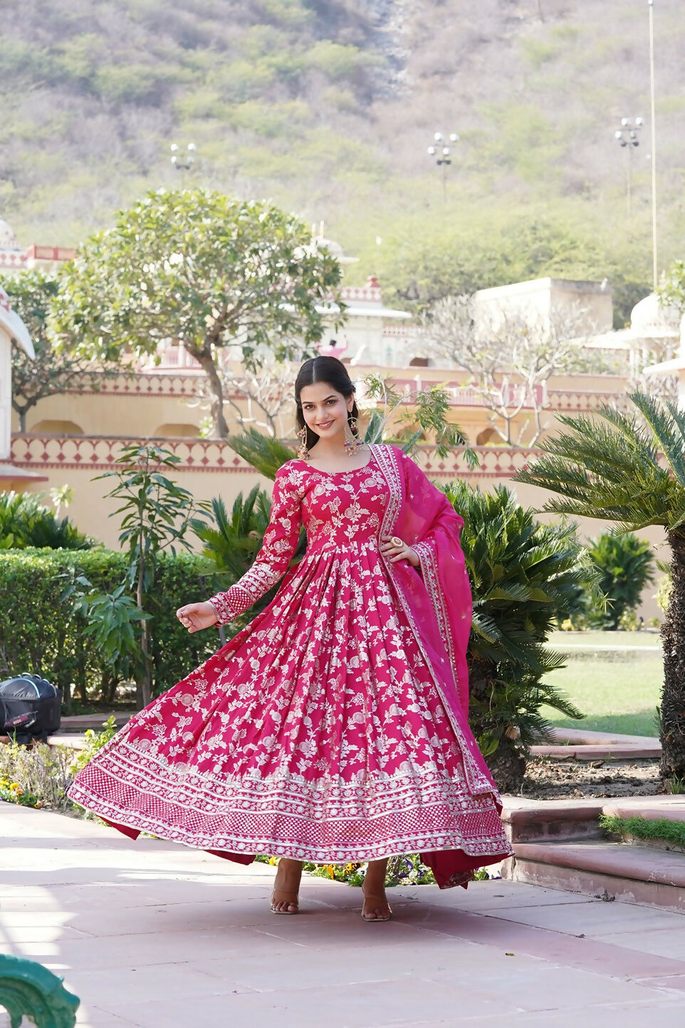 Pink Viscose Jacquard Kurta Set with Sequence Embroidery