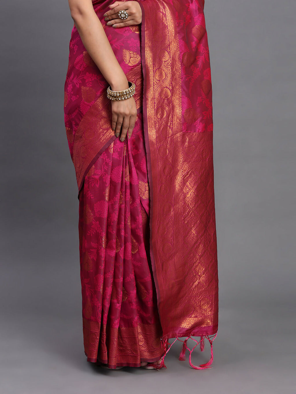 Luxurious Pink Silk Saree with Coordinating Blouse Piece