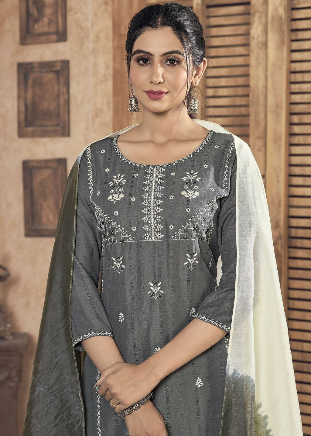 Women's Grey Pure Viscose Straight Kurta with Embroidery