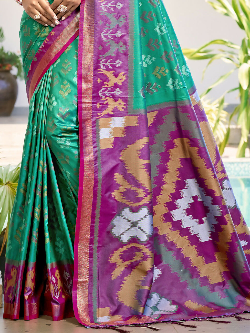 Pochampalli Silk Saree in Rama Green with Pink Blouse
