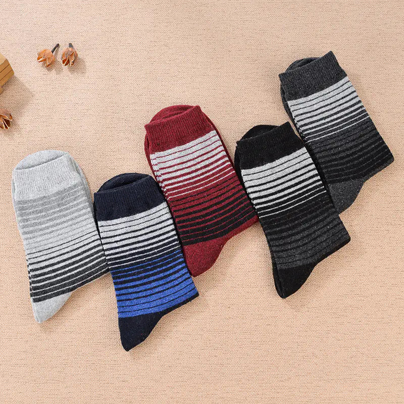 Women's Thick Wool Blend Winter Socks with Heart and Diamond Prints - Image 14