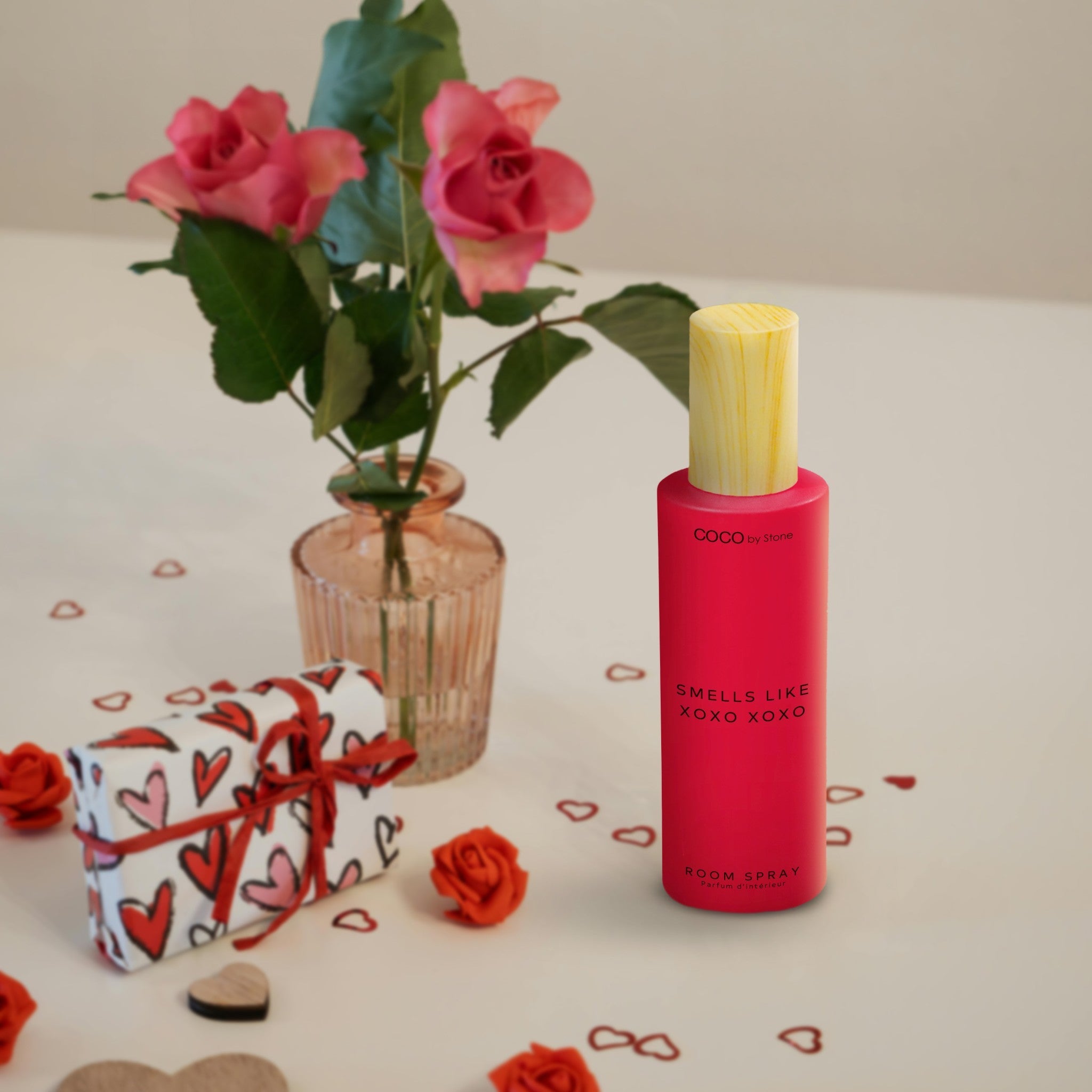 XOXO Room Spray 5oz Floral Scent with Peony and Cedar Notes - Image 2