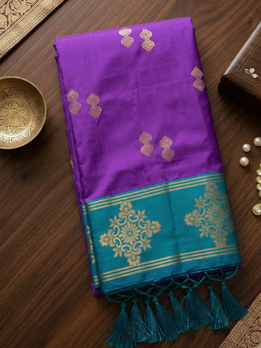 Violet Soft Silk Saree with Matching Blouse Piece