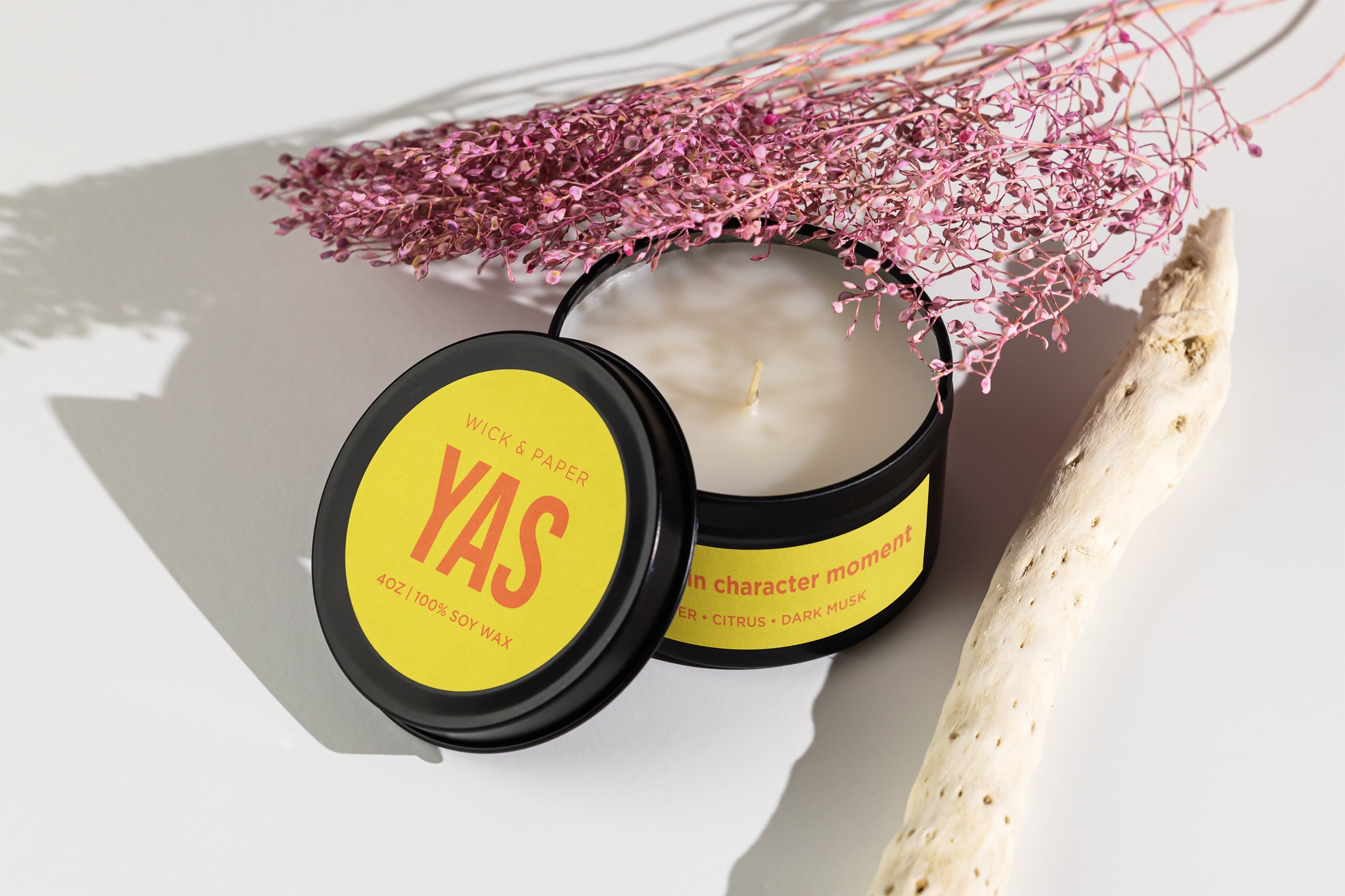 YAS Soy Wax Candle with Amber Citrus and Dark Musk Scent - Image 2