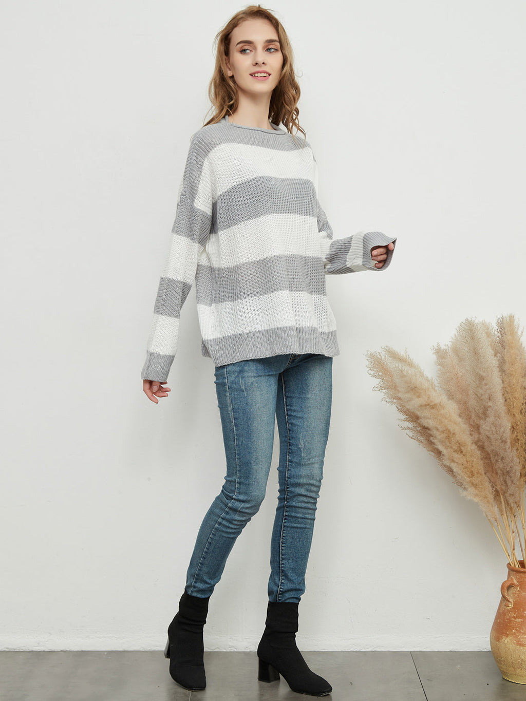 Women Black and White Striped Crew Neck Long Sleeve Knit Sweater - Image 13