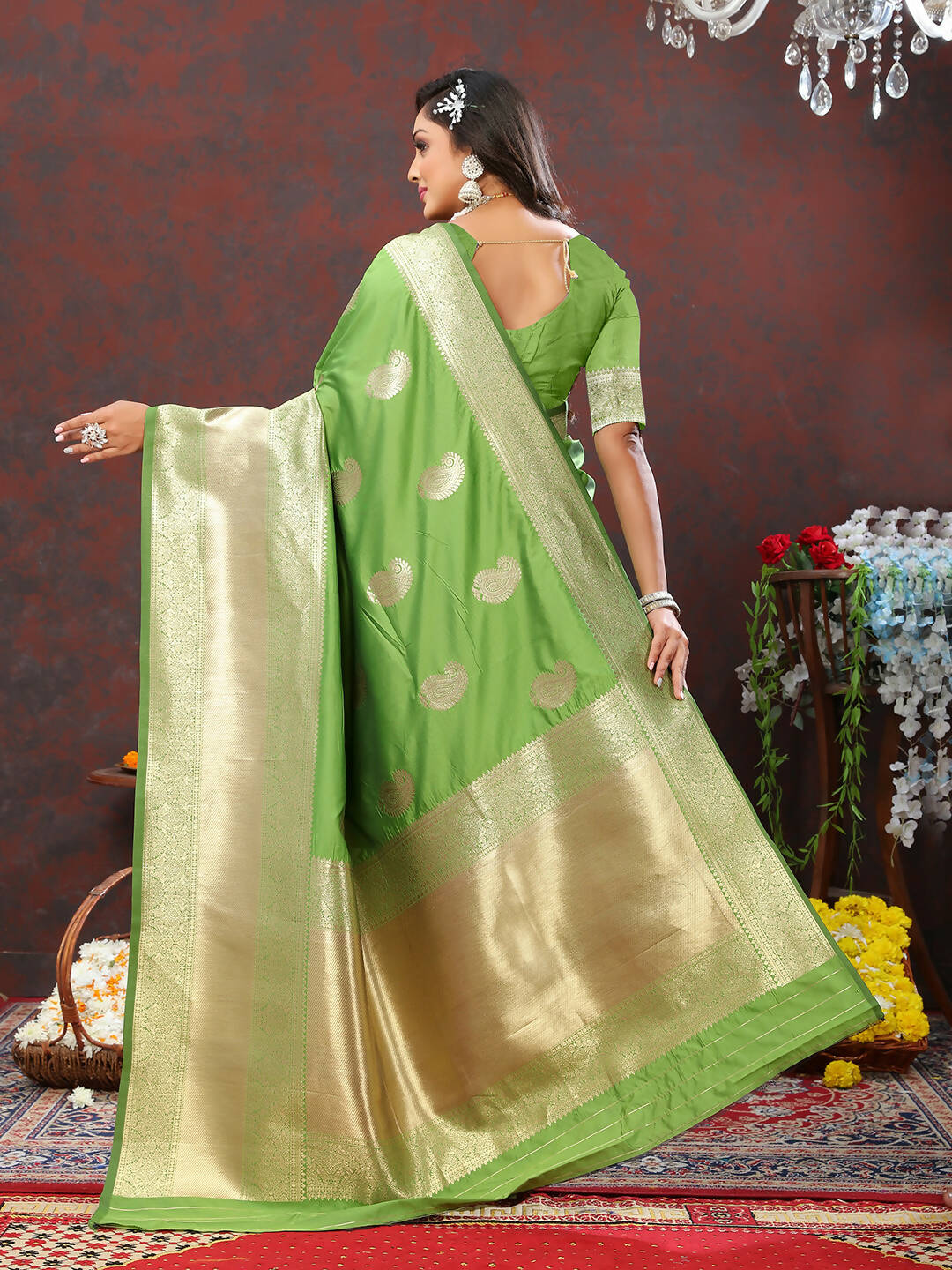 Parotgreen Soft Silk Saree with Gold Zari Woven Pattern