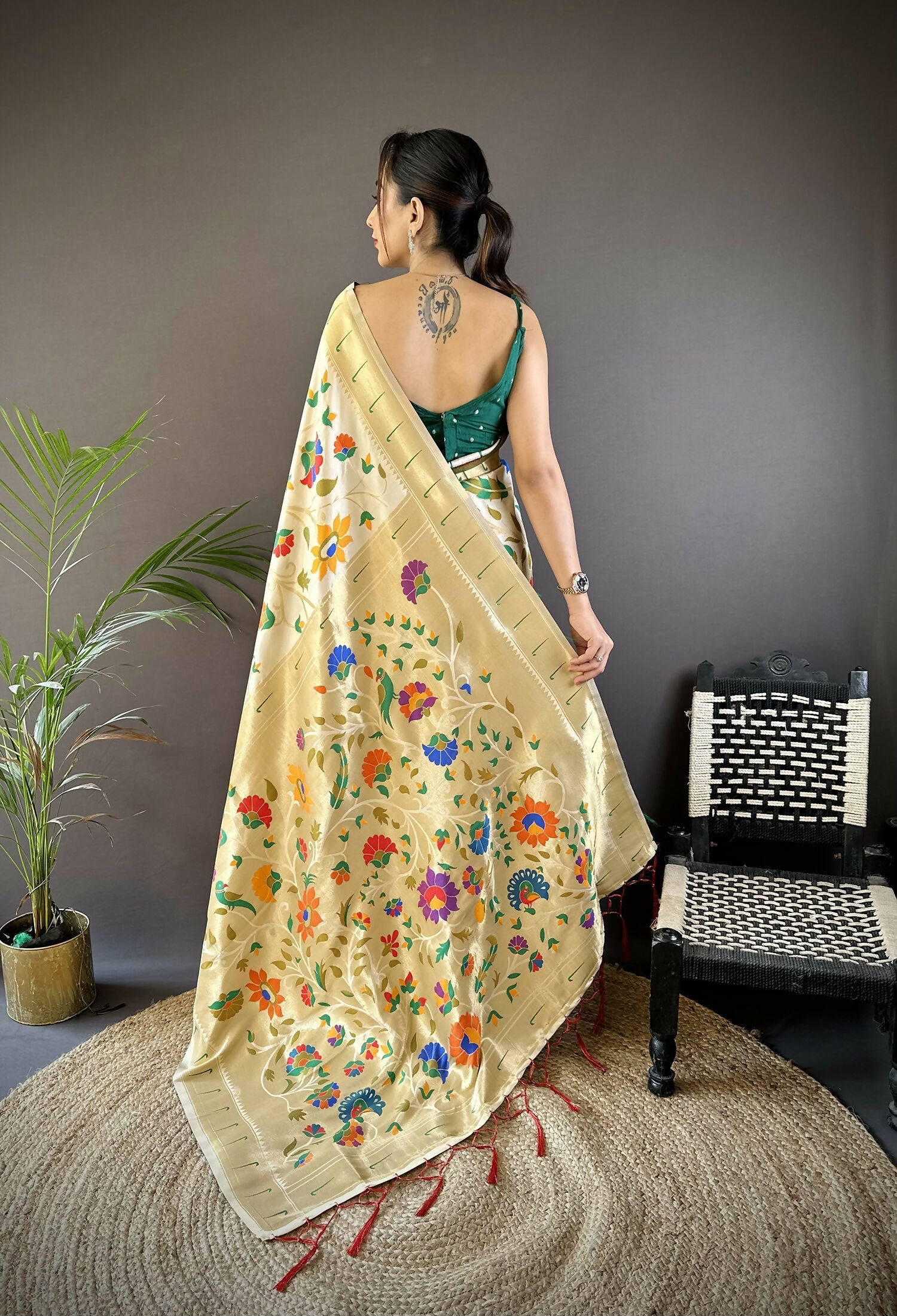 Off-White Zari Woven Floral Motifs Soft Silk Paithani Saree