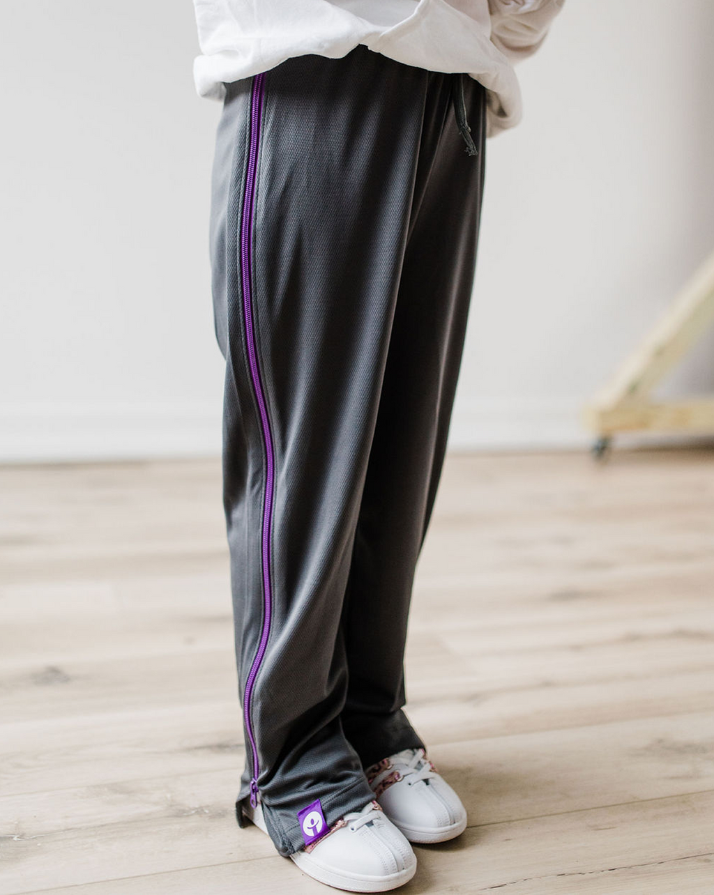 Youth Lightweight Adaptive Pants with Easy Access Full Zippers - Image 23