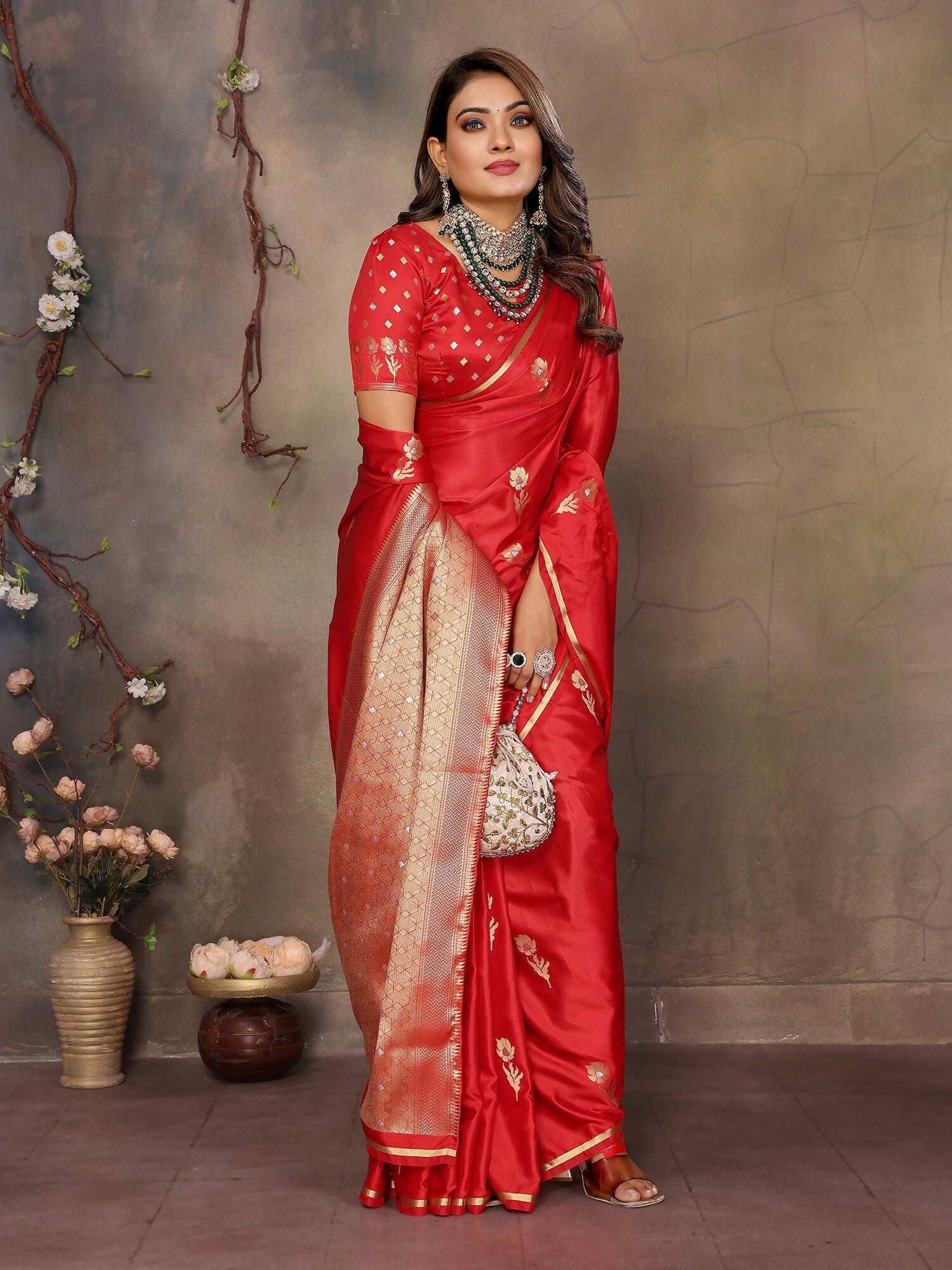 Red Floral & Botanical Motif Satin Silk Banarasi Saree