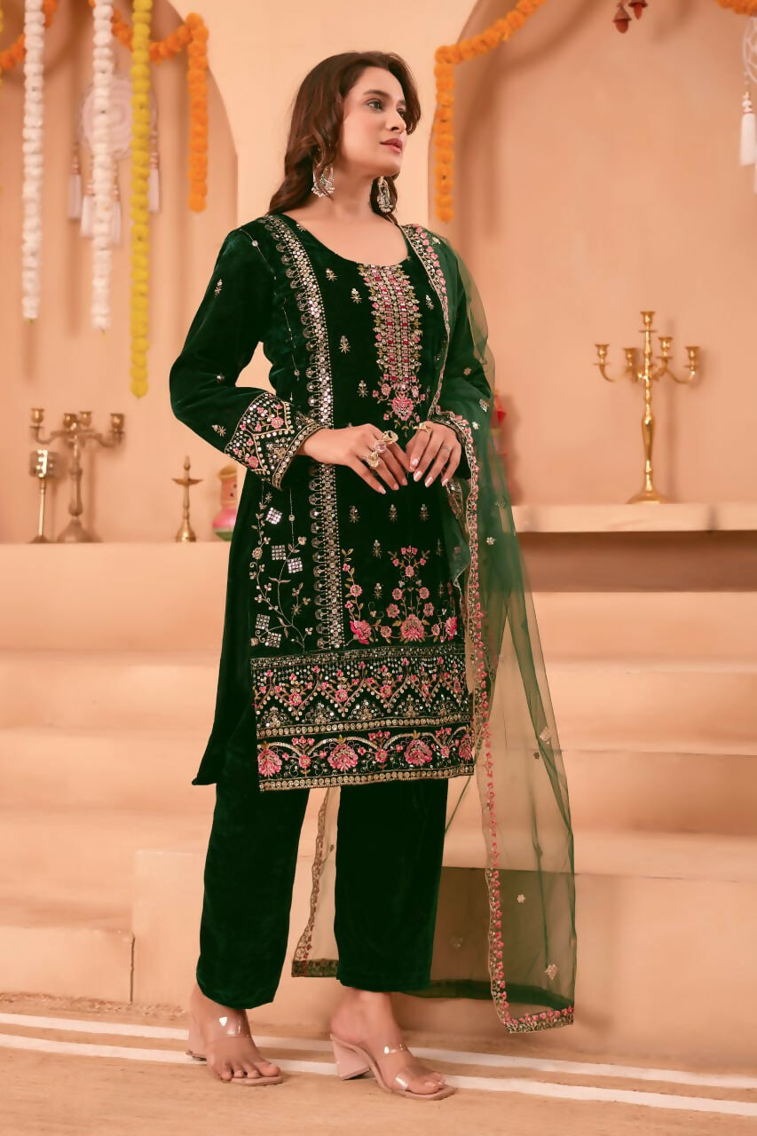 Green Velvet Embroidered Kurta Set with Sequence Work