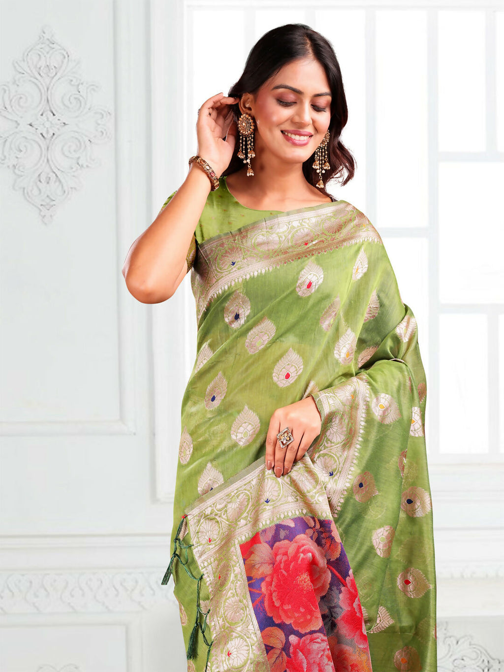 Green Linen Cotton Saree with Matching Blouse Piece