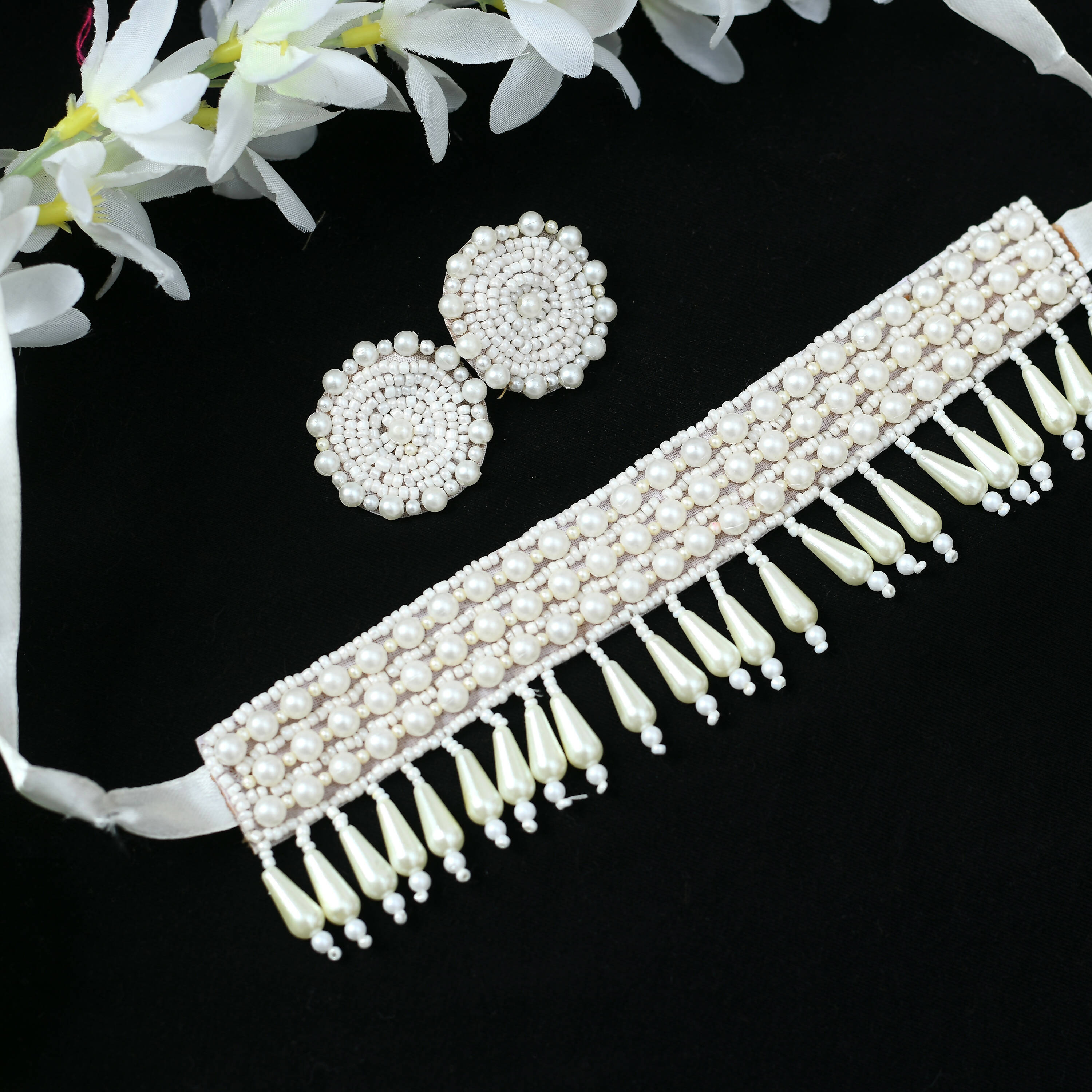 Off-white handcrafted pearl choker necklace with matching earrings set