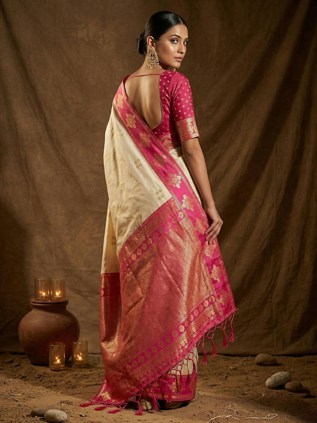Cream Soft Silk Saree with Contrast Pink Blouse Piece