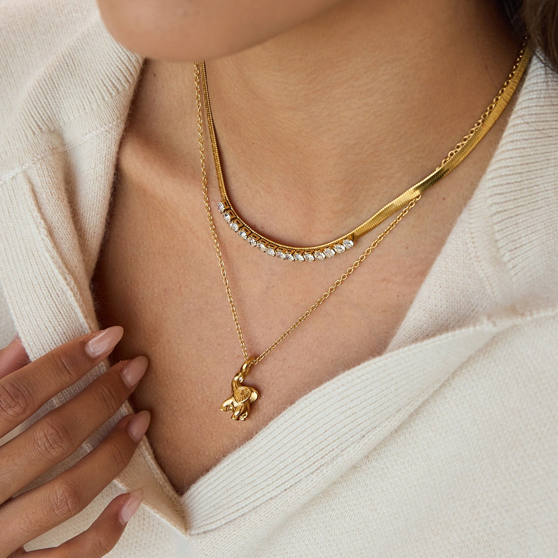 18K Gold-Plated Titanium Steel Necklace with Sparkling Rhinestones