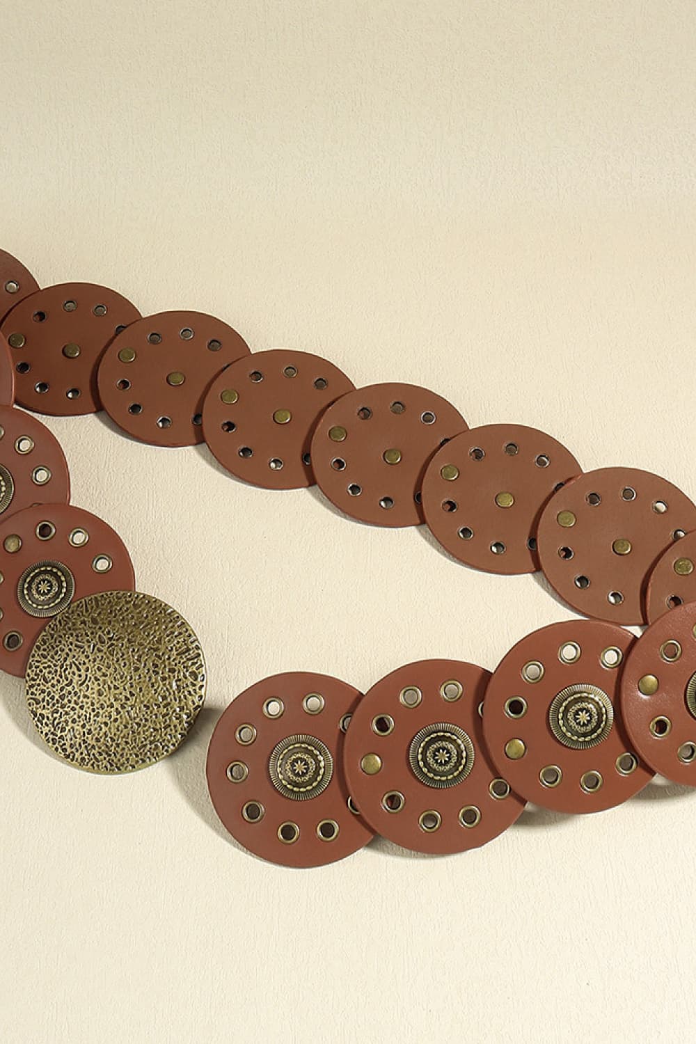 Round Shape PU Leather Belt with Modern Buckle