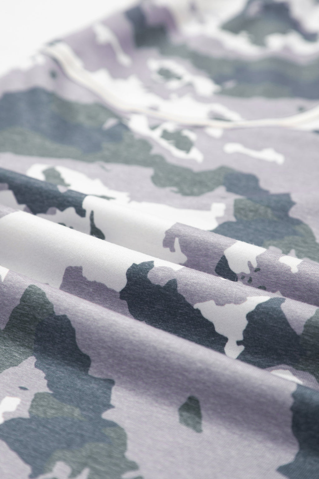 Plus Size Camo Drawstring Waist Patch Pocket Pants
