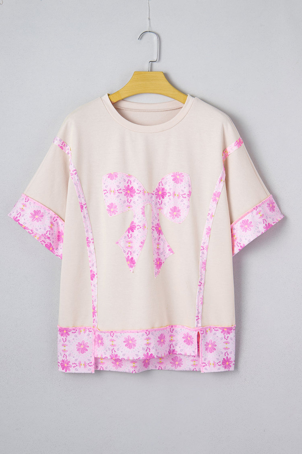 Floral Daisy Bow Patchwork Short Sleeve Cotton Tee in Beige/Pink