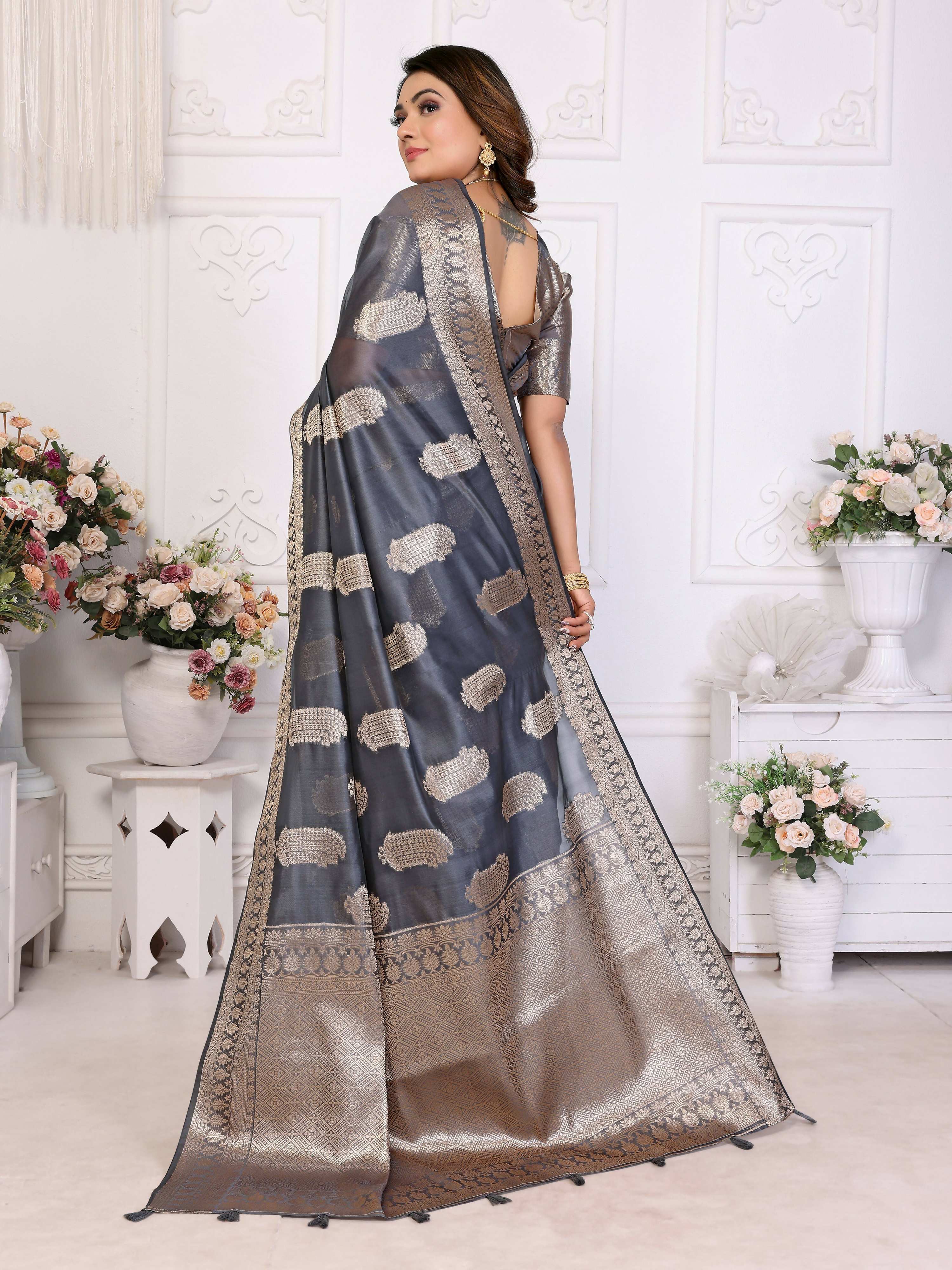 Grey Soft Organza Silk Saree with Elegant Weaving Detail