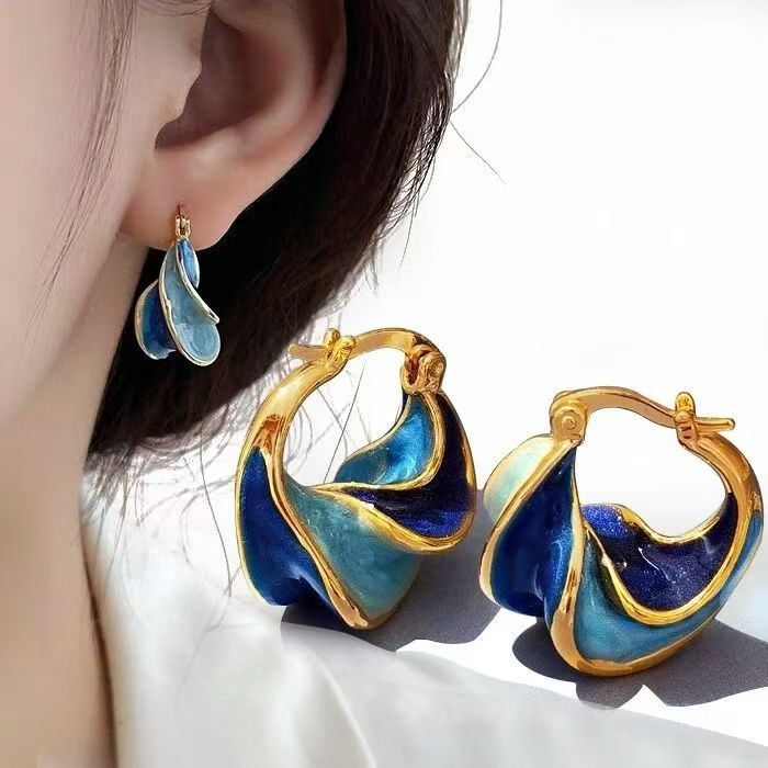 French Vintage Spiral Texture Earrings featuring detailed enamel and oil drip craftsmanship