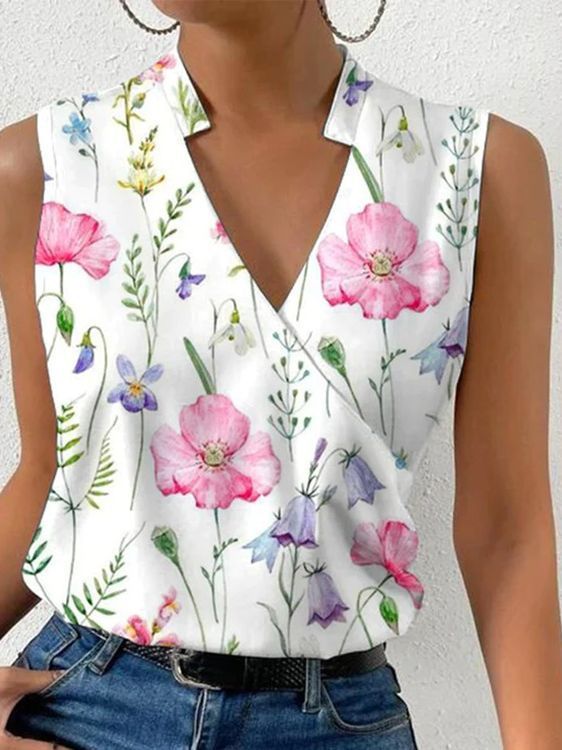Women's Floral Digital Print Sleeveless V-Neck Summer Blouse - Image 4