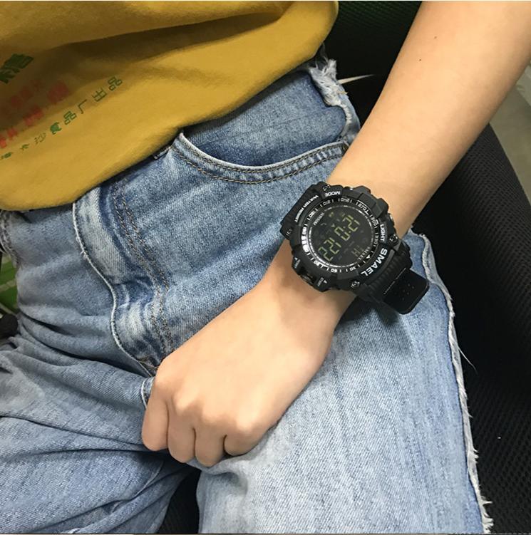 Multifunction Tactical Sport Watch with Fitness Tracking & LED