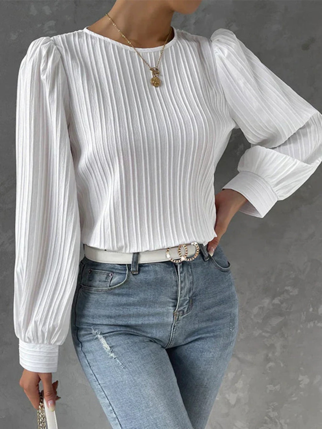 White Round Neck Pleated Long Sleeve Blouse