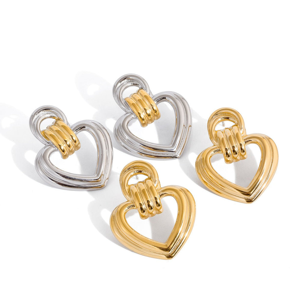 Refined 18K gold-plated heart-shaped stud earrings