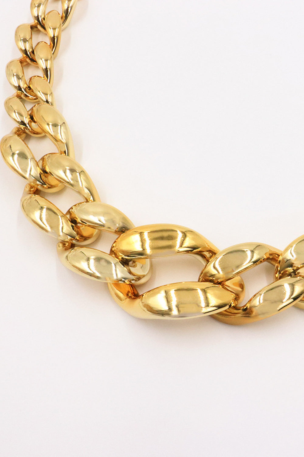 Gold Acrylic Chain Belt | Adjustable Statement Accessory
