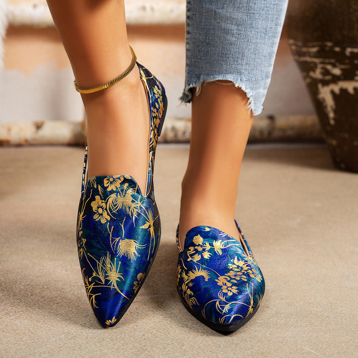 Women’s Flat Pointed-Toe Thin Shoes — Casual Everyday Flats