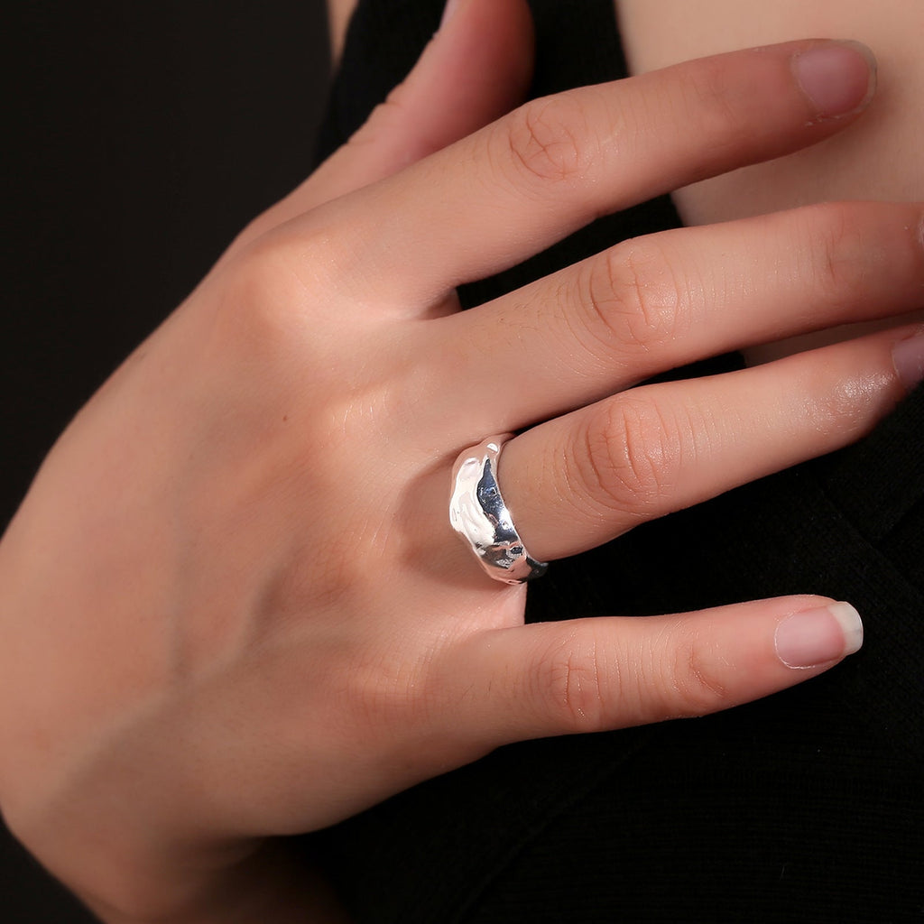 Women's Retro Punk Index Finger Ring