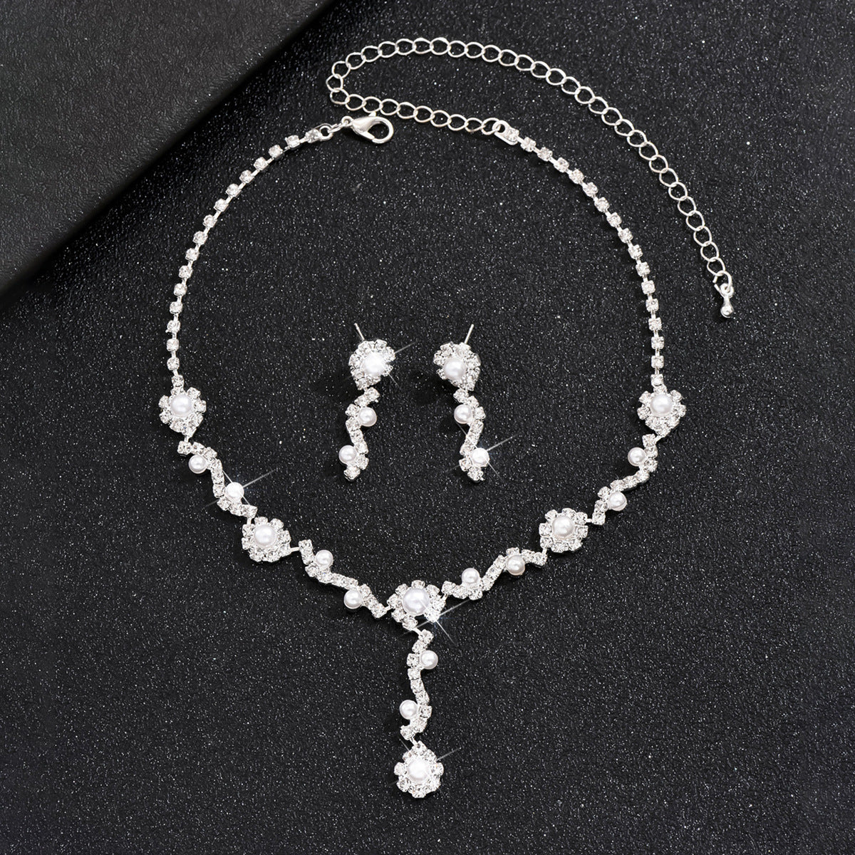 2026 Cross-Border European And American Fashion Luxury High-End Sparkling Rhinestone Pearl Necklace Women's Versatile Two-Piece Set Of Necklaces