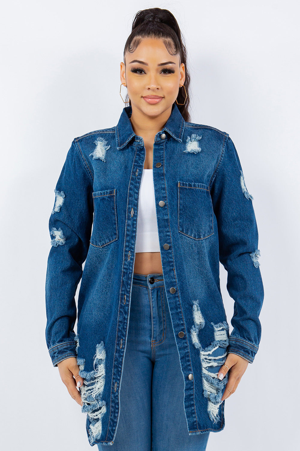 Woman wearing an American Dark Blue Bazi distressed cotton button-up long sleeve jacket.