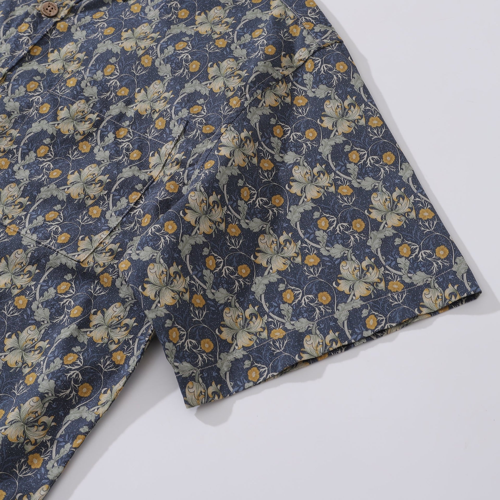 Men's Vintage Floral Cotton Button-Down Short Sleeve Aloha Shirt