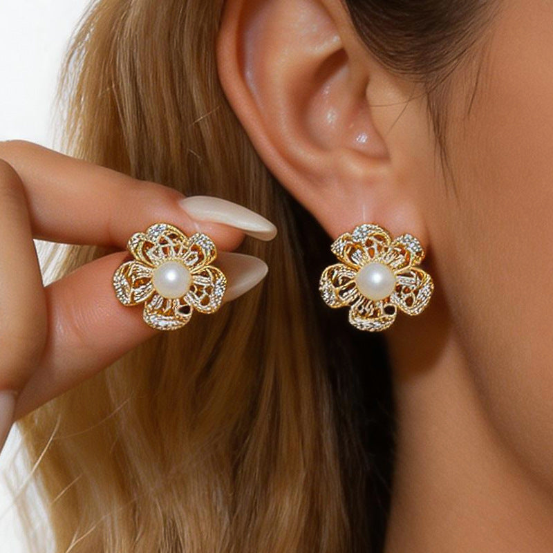 Womens Vintage Hollow Floral Rhinestone Pearl Stud Earrings,Palace Style Light Luxury Versatile Fashion Earrings