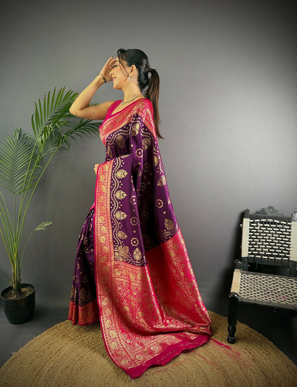 Magenta Banarasi Silk Saree with Butti Pattern and Blouse Piece