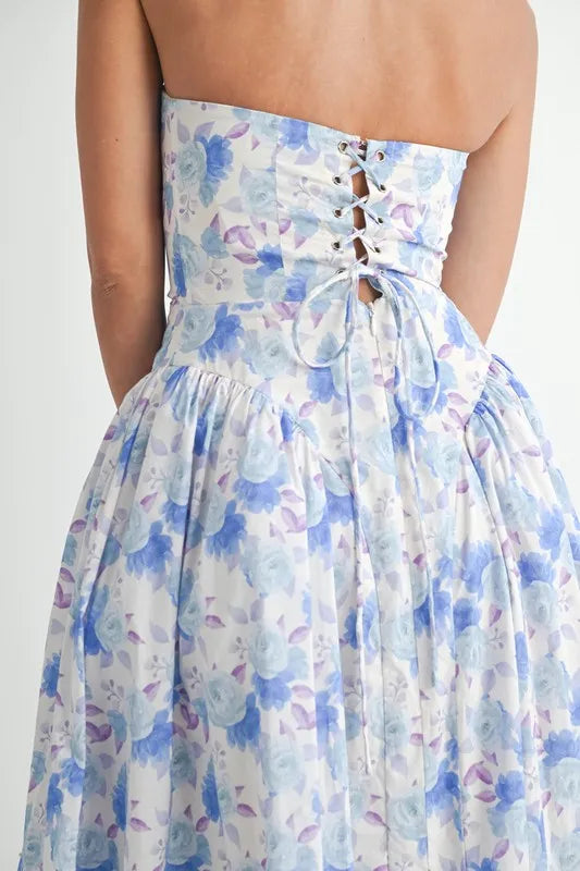 Sweetheart Neckline Floral Midi Dress in White and Blue