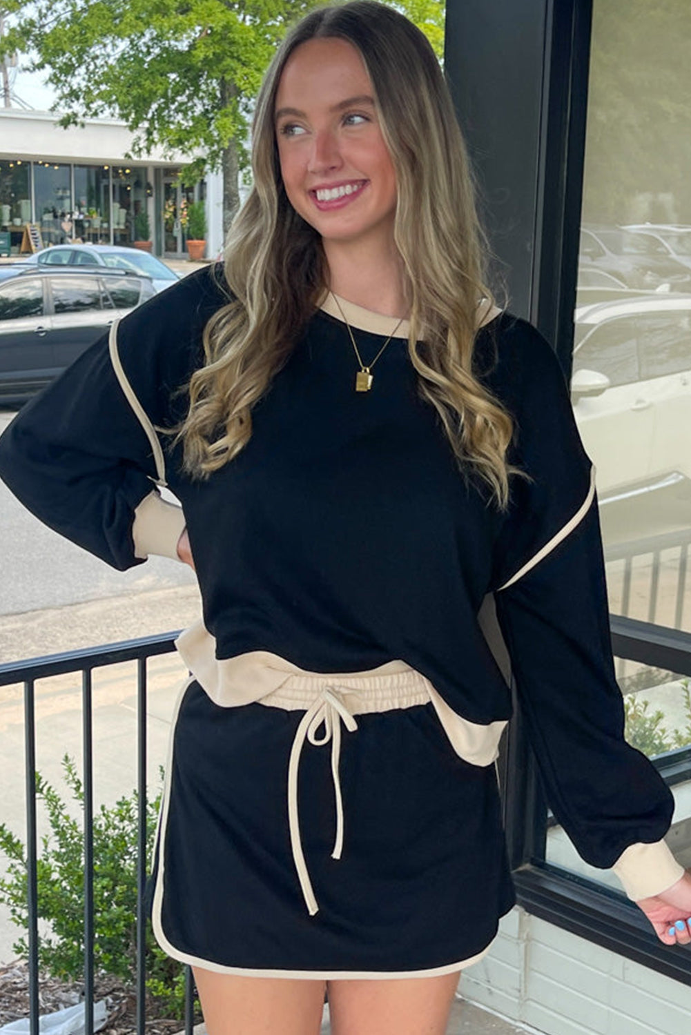 Black Contrast Loose Pullover & Lace-up Skort Set
