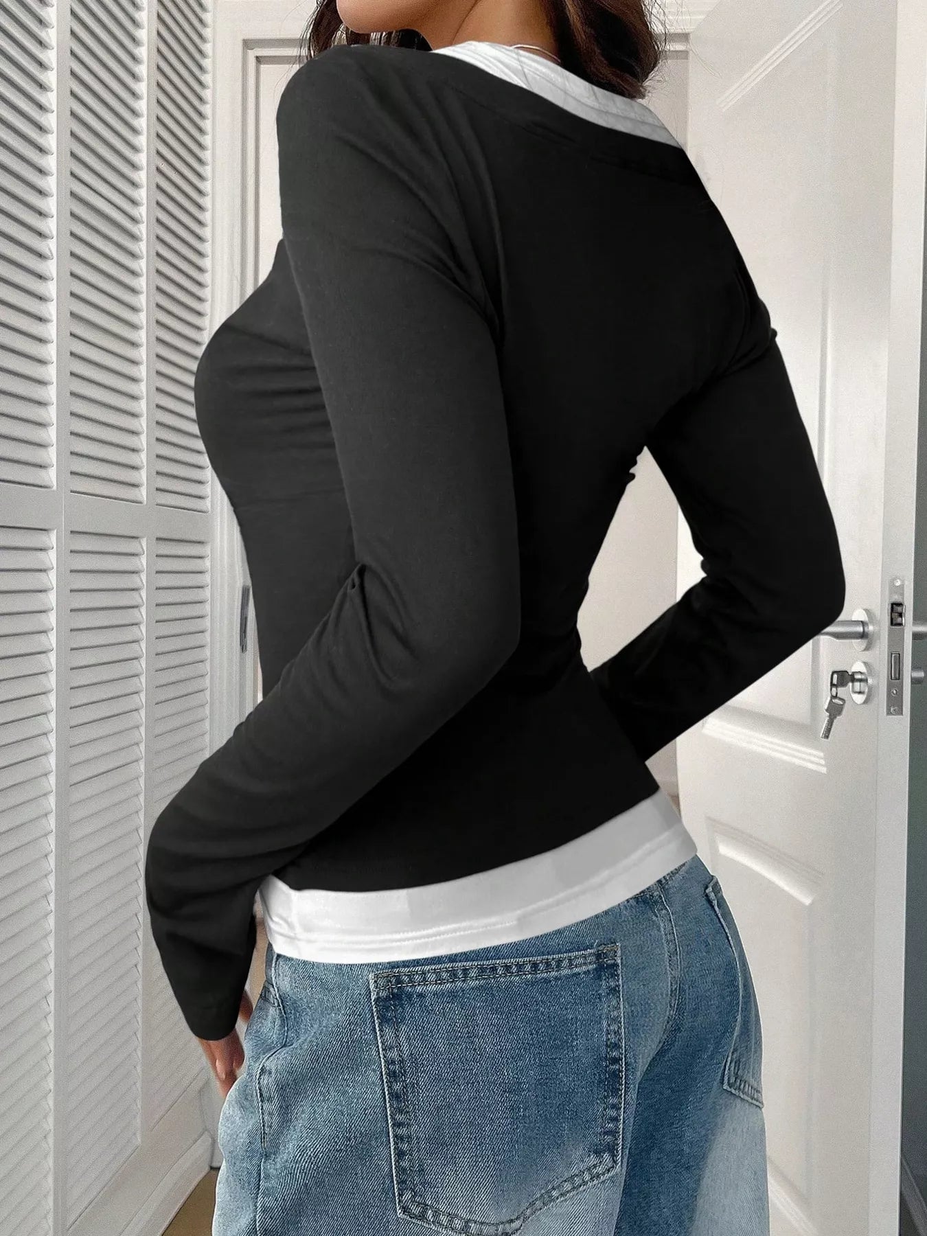 Scoop Neck Long Sleeve T-Shirt