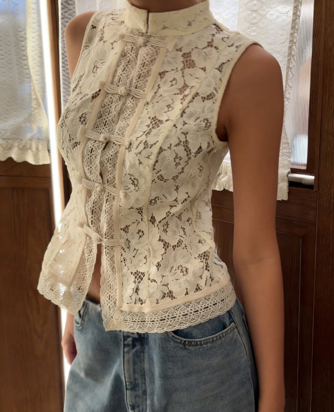 Floral Lace Crochet Sleeveless Top with Mandarin Collar - Image 6