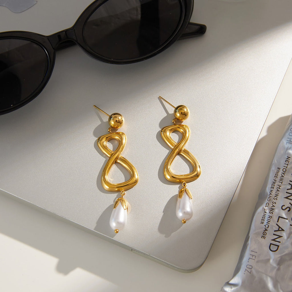 18K Gold Figure-Eight Geometric Stud Earrings - Autumn Winter