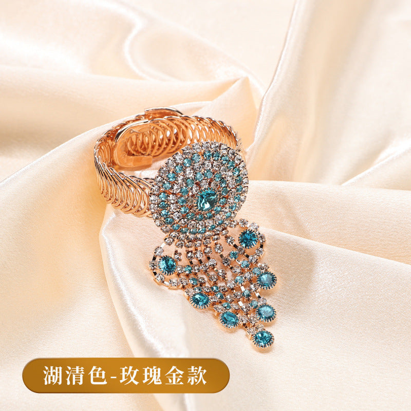 Exquisite Xinjiang Little Sheep Crystal Choker Necklace For Women